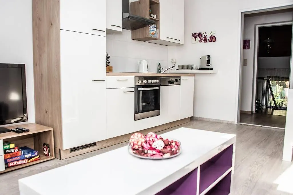 Apartment Pouringraz Fuer Kunst- Und Tennisliebhaber Autriche